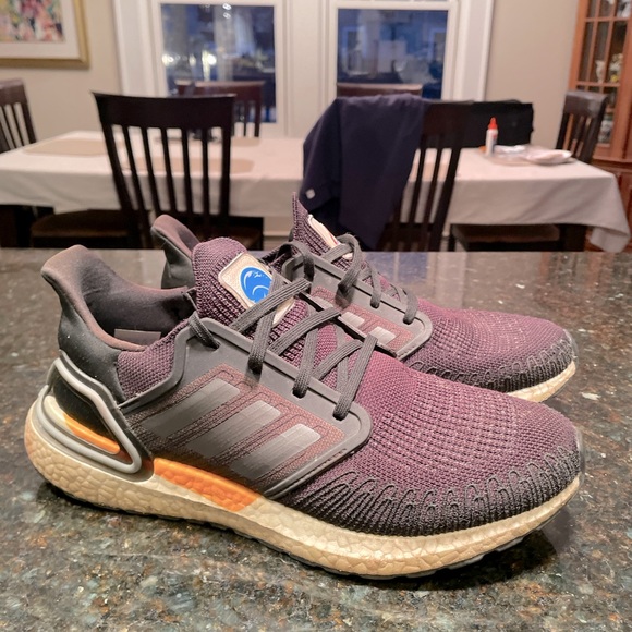 Ultraboost sneakers, size 9 Pre- owned in as shown condition - Picture 3 of 3